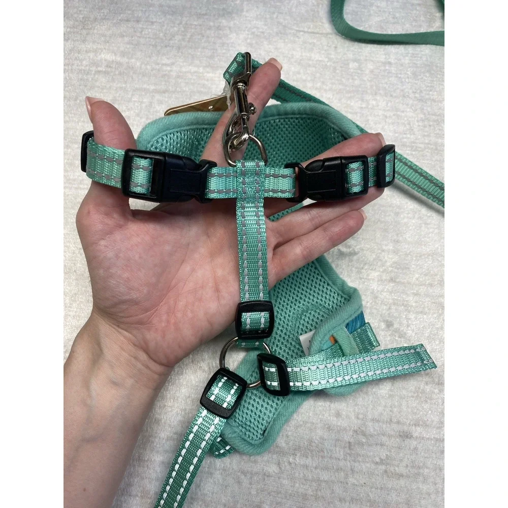 Beauty Zoo Cat Harness & Leash NEW Size Medium Reflective Adjustable Floral